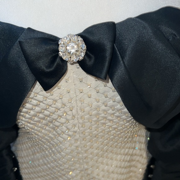 Nafsika Skourti Opera Mini Crystal Dress in Black & Cream Crystal - Picture 10 of 12